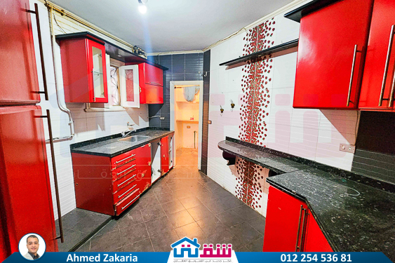 699365f2-53a6-4051-b640-d77338f35252